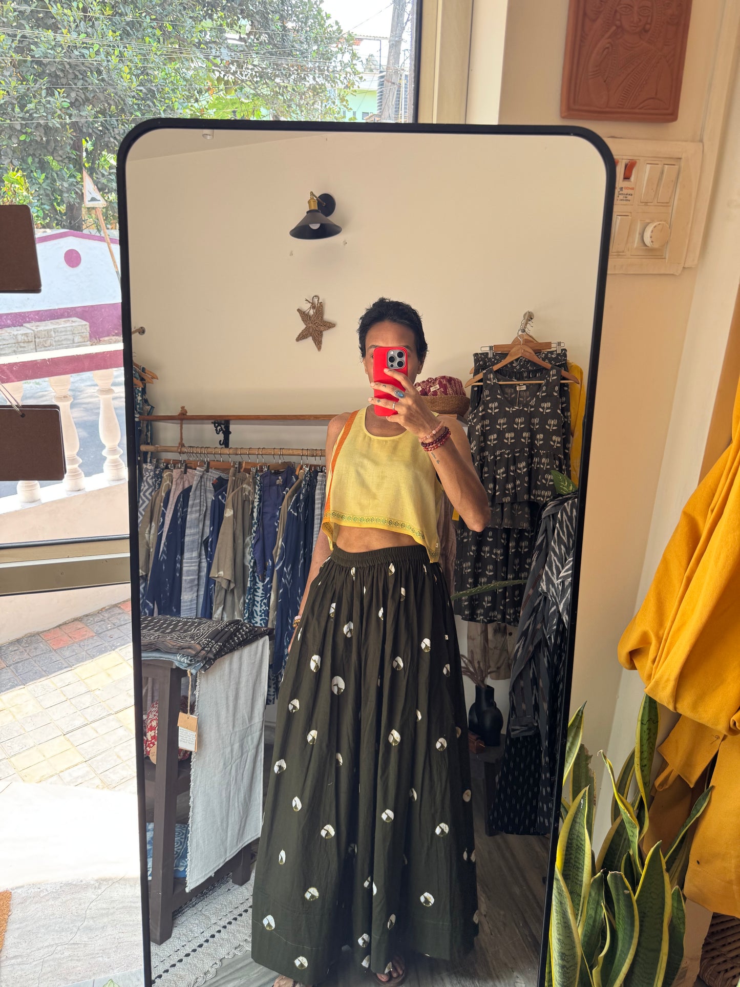 'morjim comfy crop' in butter yellow handloom